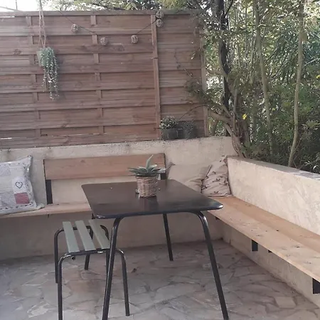 Les Figues Et Les Cigales Apartmán *