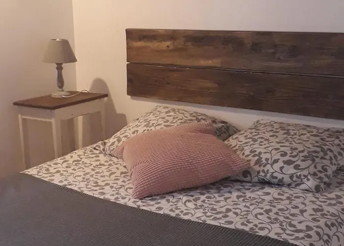 Les Figues Et Les Cigales Lejlighed