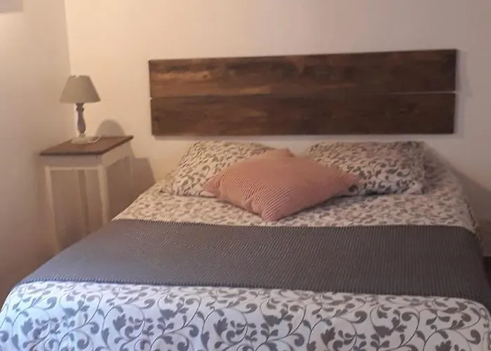 Les Figues Et Les Cigales Hyères